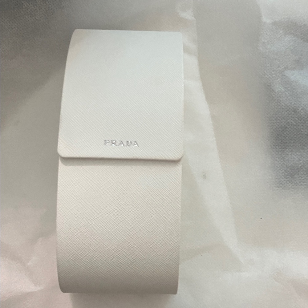 Prada White Leather Sunglass Case - Picture 3 of 4